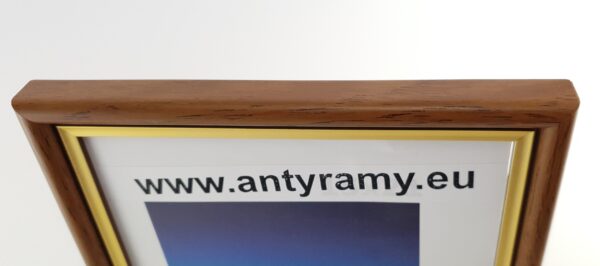 Rama Drewniana Brązowa ze Złotym Paskiem – Klasyka i Styl – Seria 060MPR