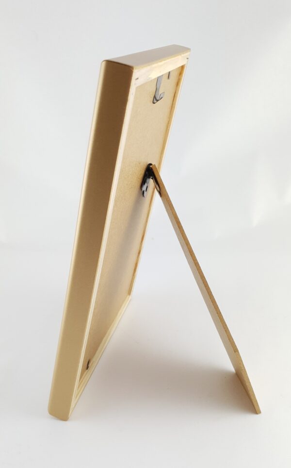 Rama Drewniana Złoto Satynowe – Klasyczna Elegancja / Profil 060 B/