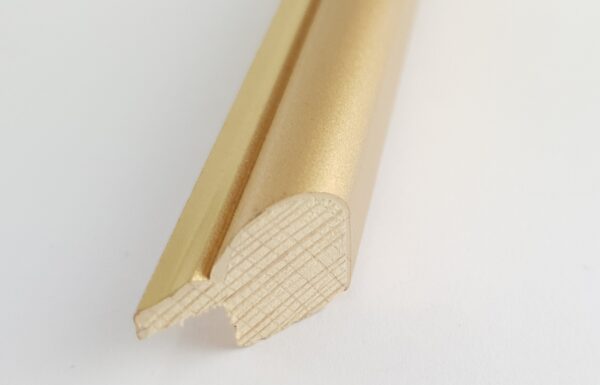 Rama Drewniana Złoto Satynowe – Klasyczna Elegancja / Profil 060 B/