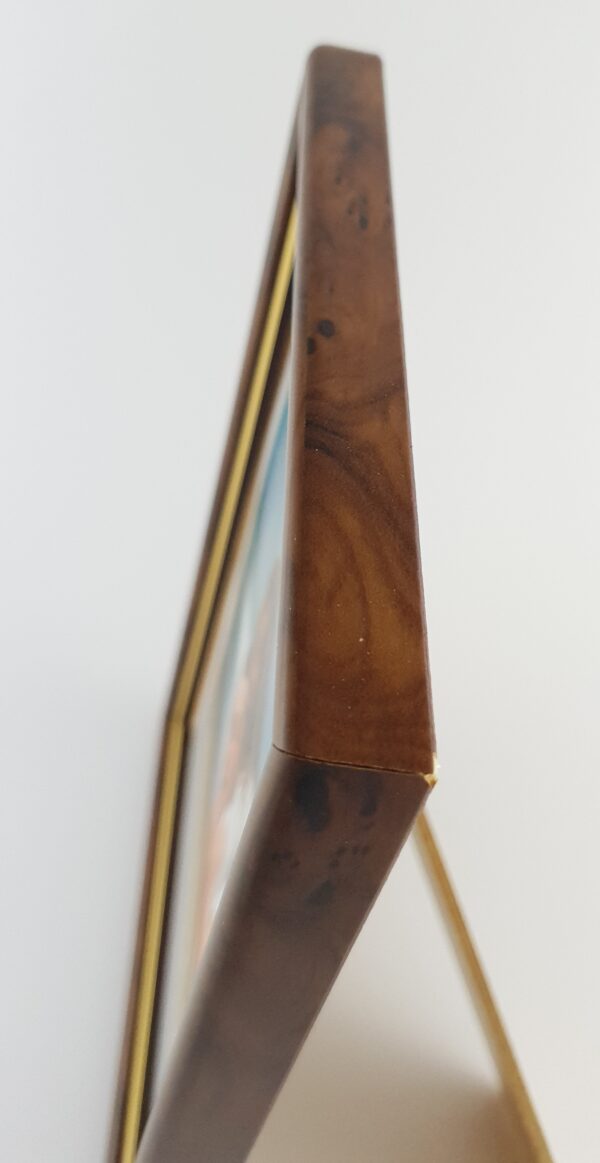 Rama Drewniana Mahoń ze Złotym Paskiem – Królewska Klasyka – Seria 060d