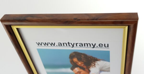 Rama Drewniana Mahoń ze Złotym Paskiem – Królewska Klasyka – Seria 060d