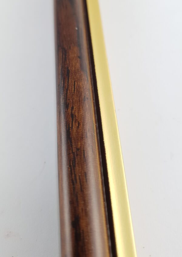 060db (18) Rama Drewniana Orzech ze Złotym Paskiem – Szlachetna Natura 060 DB