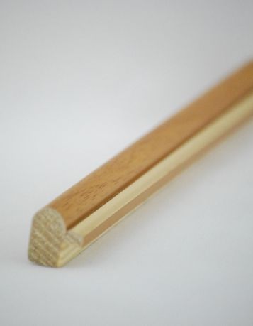 SKUTER Rama Drewniana Jasny Brąz (Grusza) ze Złotym Paskiem – Słoneczna Elegancja – Seria 060GR