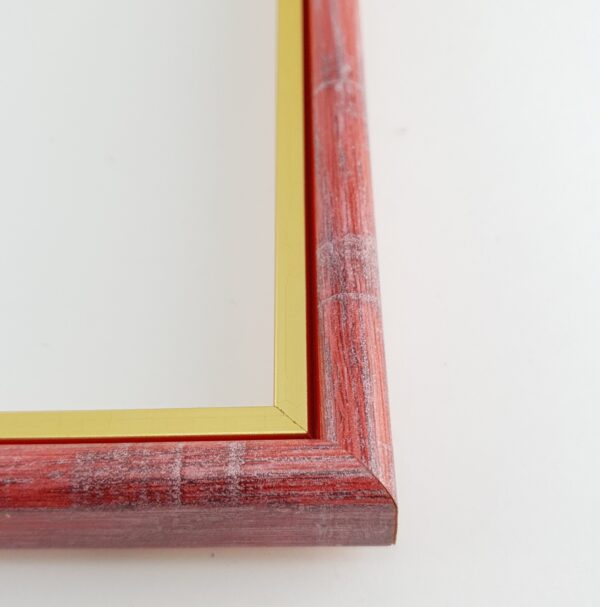 Rama Drewniana Czerwona Przecierana ze Złotym Paskiem – Styl Retro i Pasja – Seria 060KVC