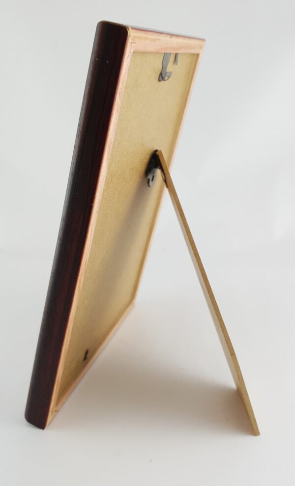 060mhm (2) Rama Drewniana Mahoń ze Złotym Paskiem – Gabinetowa Klasyka – Seria 060MHM