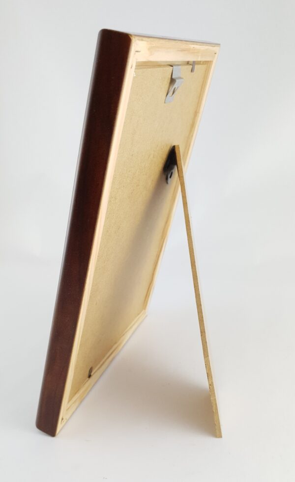 060mkd (3) Rama Drewniana Wiśnia ze Złotym Paskiem – Ciepła Klasyka – Seria 060MKD