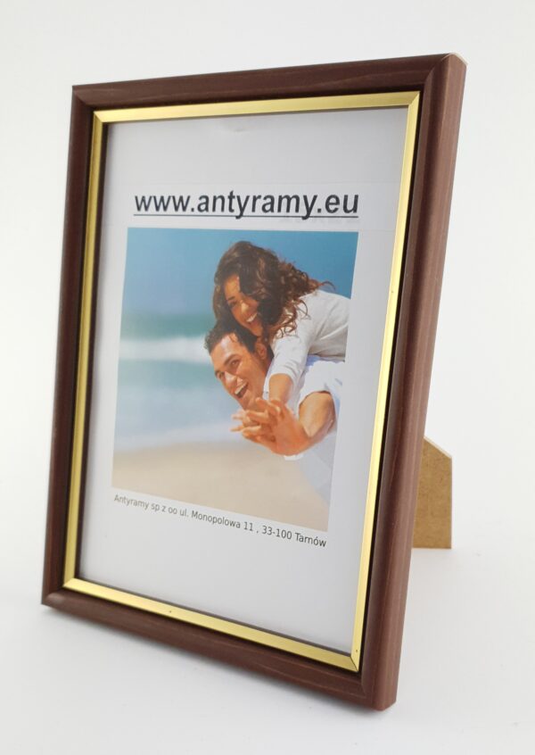 Rama Drewniana Brązowa ze Złotym Paskiem – Klasyka i Styl / Profil 060 PB/