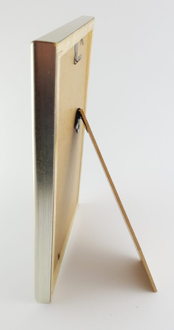 Rama Drewniana Srebrna Satynowa – Nowoczesny Blask – Seria 060sck