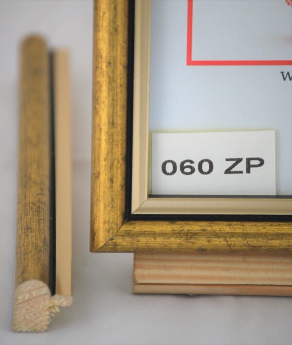 SKUTER Rama Drewniana Stare Złoto ze Złotym Paskiem – Antyczny Szyk – Seria 060ZP