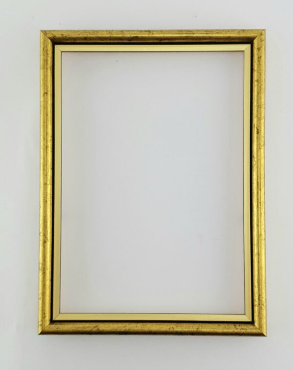 060zp (8) Rama Drewniana Stare Złoto ze Złotym Paskiem – Antyczny Szyk – Seria 060ZP