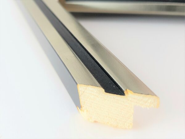 20200321_202511 Rama Drewniana Srebrna z Czarnym Detalem – Nowoczesny High-Tech-1717 SAS