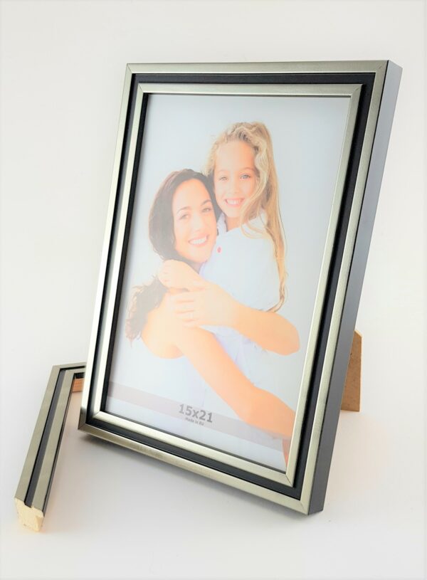 20200321_202600 Rama Drewniana Srebrna z Czarnym Detalem – Nowoczesny High-Tech-1717 SAS