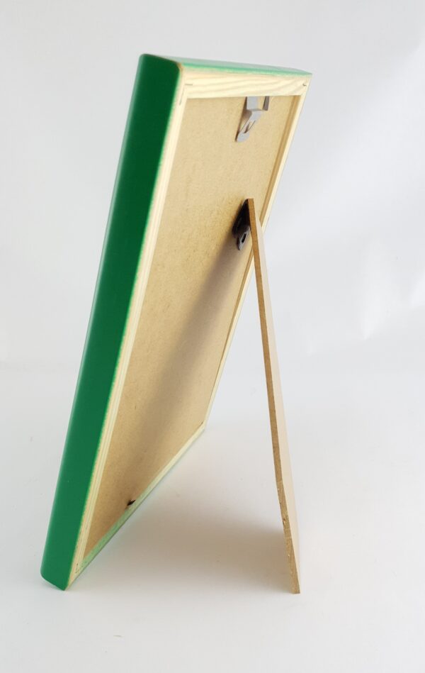 20200721_214427 Rama Drewniana Zielona ze Złotym Paskiem – Energetyczna Elegancja – Seria 059 ZP