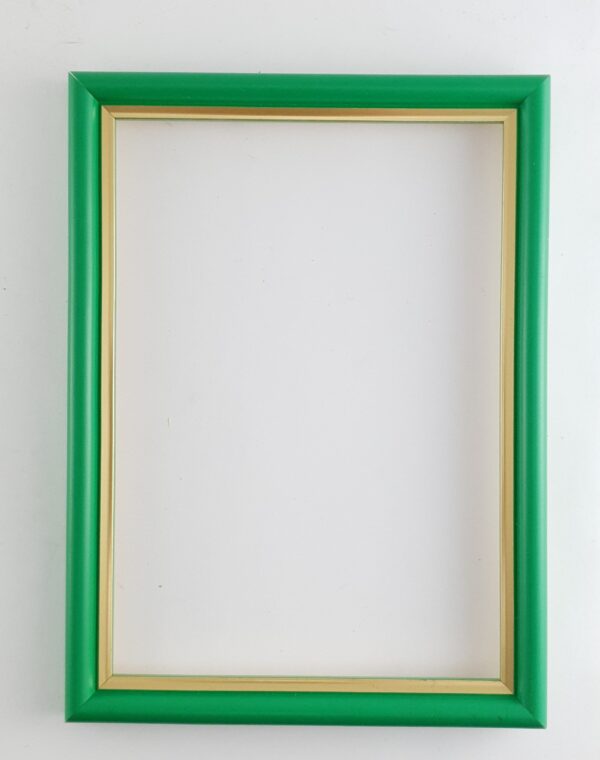 20200721_214600 Rama Drewniana Zielona ze Złotym Paskiem – Energetyczna Elegancja – Seria 059 ZP