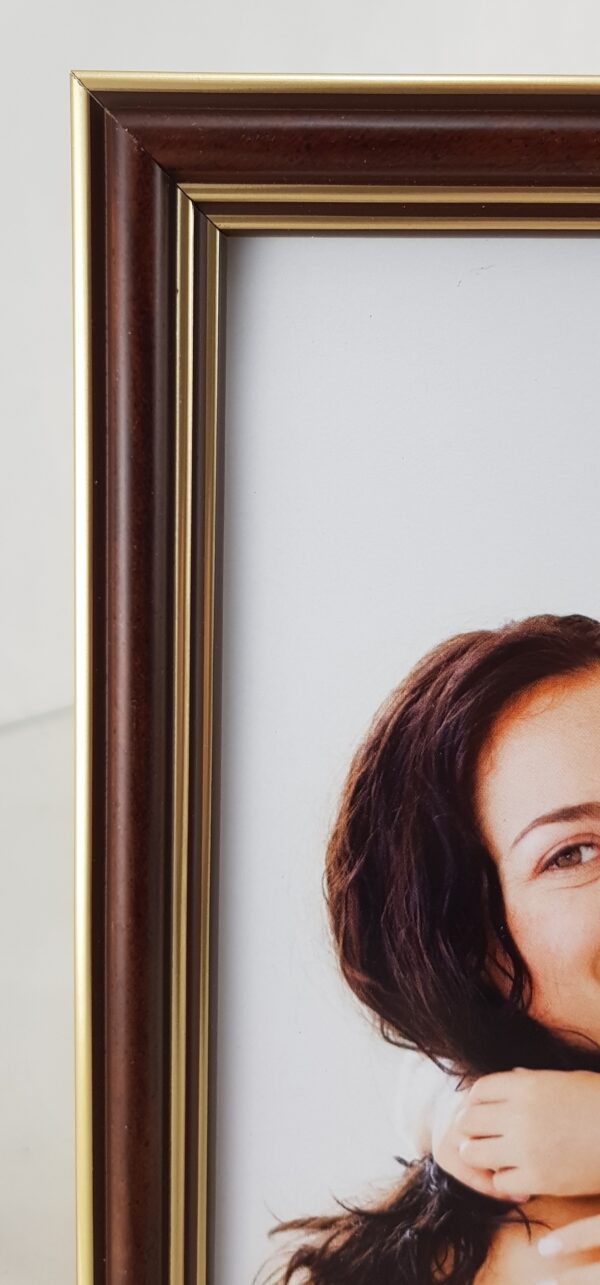 915mkdz (4) Rama Drewniana Mahoń Klasyczny z Podwójnym Złotem – Tradycyjny Szyk– Seria 915 /MKDZ/