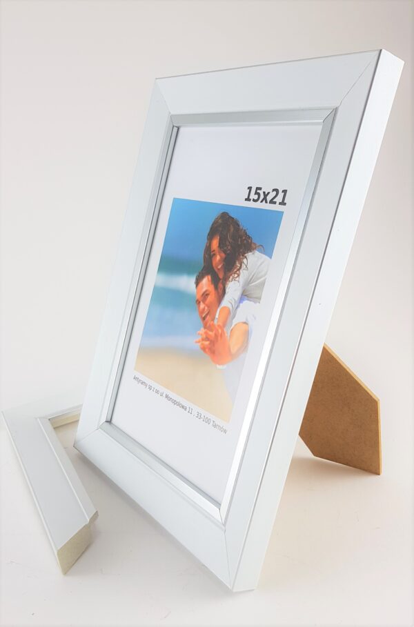 ramka foto g00 (6) Nowoczesna Rama Foto Biała ze Srebrną Wstawką – Seria Gloria