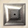 Srebrny Ozdobnik Ścienny – Kwadratowa Piramida 12x12 cm – Antyczne Srebro Szczotkowane  -SR2