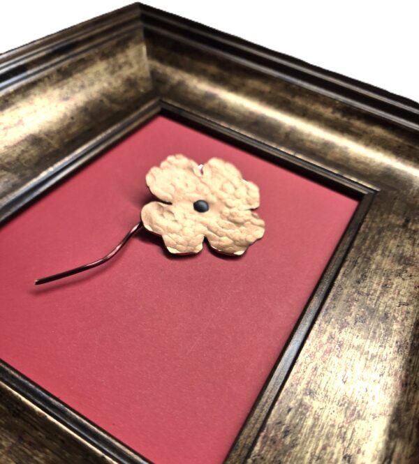 Obraz 3D „Ręcznie Kuta Koniczynka” – Symbol Szczęścia w Ramie – 20x25 cm – Handmade - K1