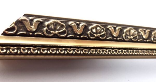 Rama Drewniana Bogato Zdobiona – Antyczny Brąz ze Złotem – Seria 116 C (30x20 mm)